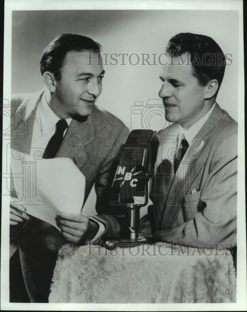 1986 Press Photo Win Elliot and Don Dunphy host Gillette Cavalcade of Sports.- Historic Images