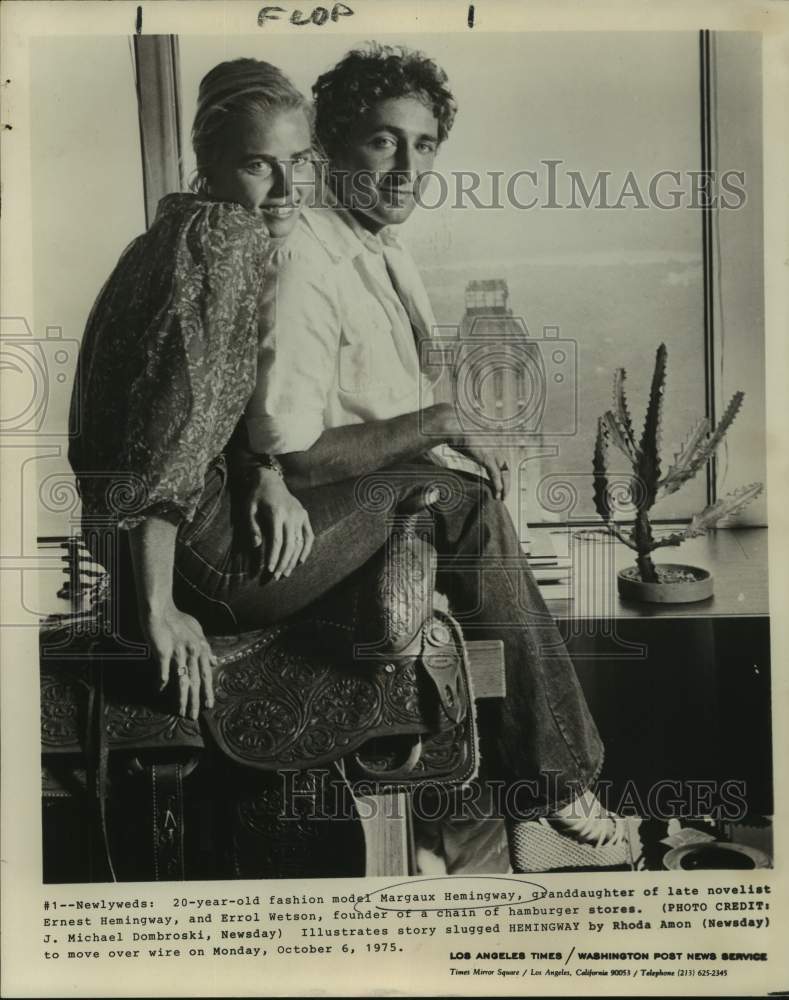 1975 Press Photo Fashion Model Margaux Hemingway with Errol Wetson, Businessman- Historic Images