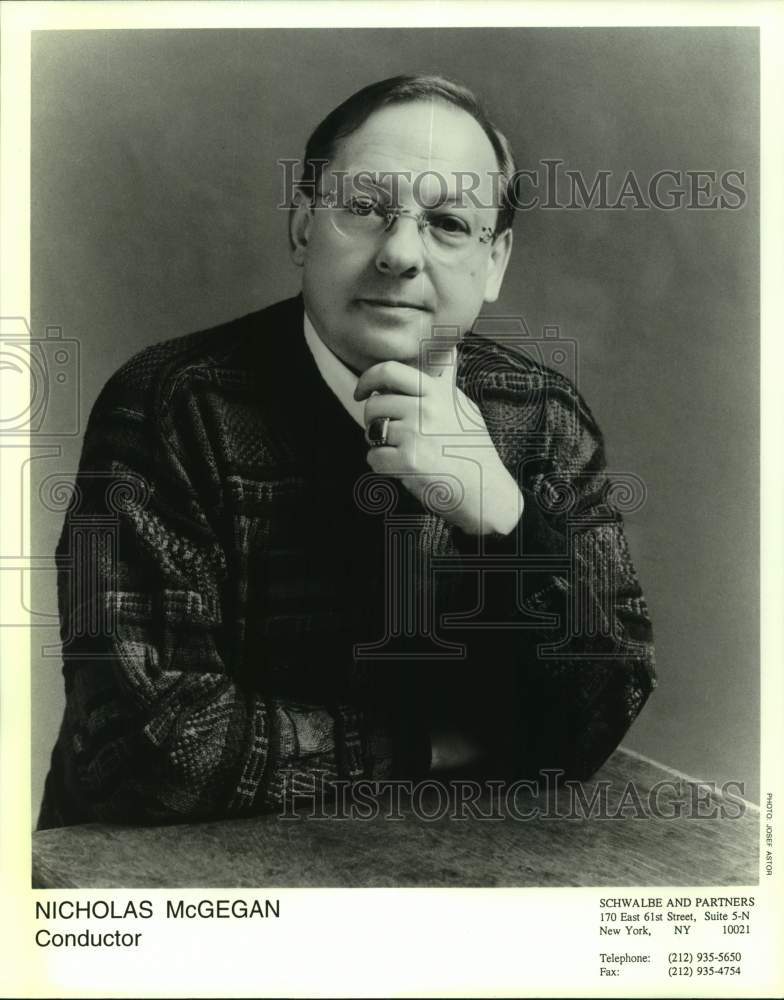 1999 Press Photo Nicholas McGegan, conductor - sap13657- Historic Images