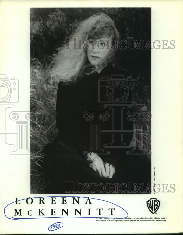 1992 Press Photo Loreena McKennitt, new age singer, songwriter and musician.- Historic Images