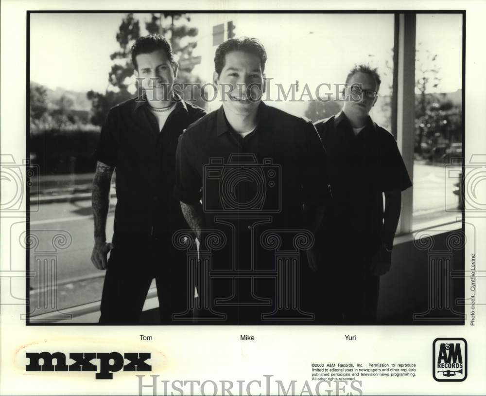 2000 Press Photo Tom, Mike, Yuri in MXPX Band, Three Musicians - sap14244- Historic Images