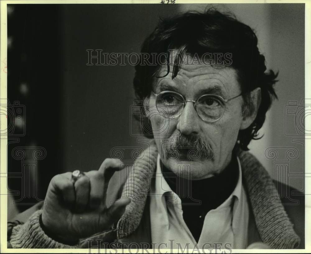 1987 Press Photo Dr. "Red" Duke at Drinking and Driving Press Conference- Historic Images