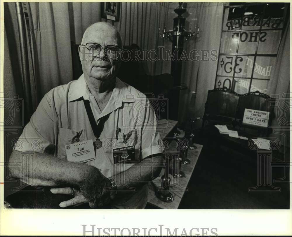 1988 Press Photo Singer Tom Masongale at Barbershop Quartet Convention- Historic Images