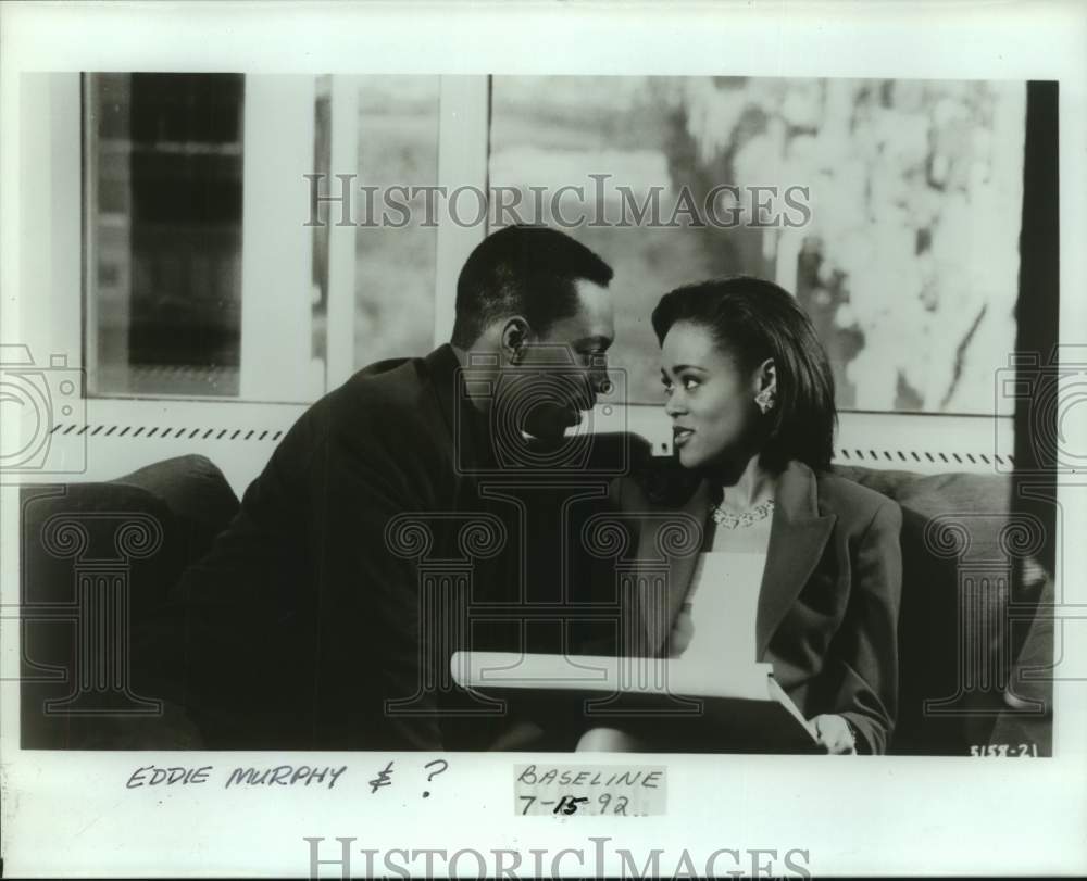 1992 Press Photo Actors Eddie Murphy and Robin Givens in show scene - sap14695- Historic Images