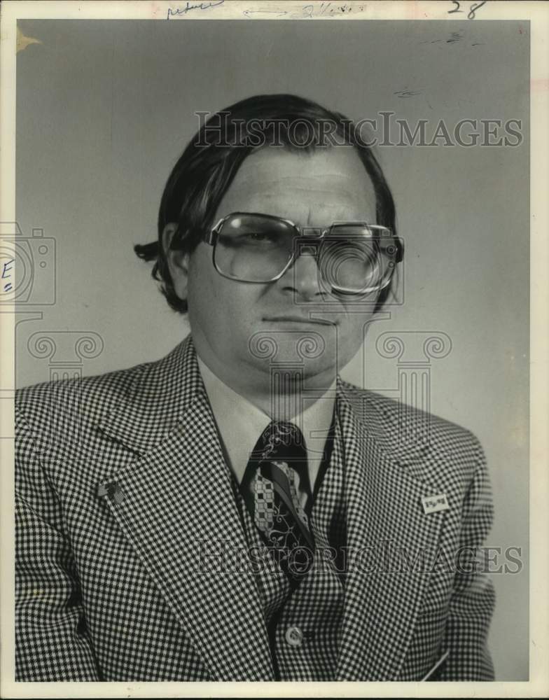 1977 Press Photo Bill Merriman, Newsman for KBUC - sap14735- Historic Images