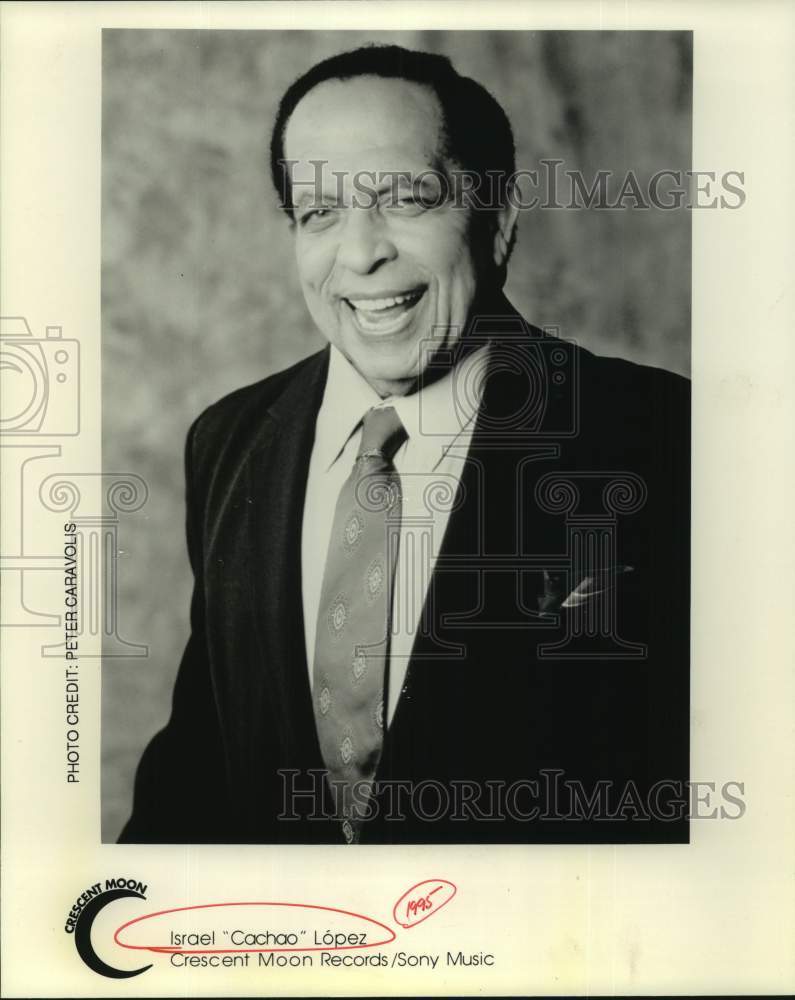 1995 Press Photo Bassist Israel "Cachao" Lopez - sap14987- Historic Images