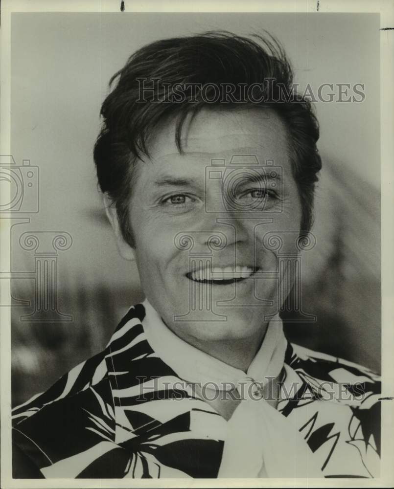 1975 Press Photo Actor Jack Lord - sap14996- Historic Images