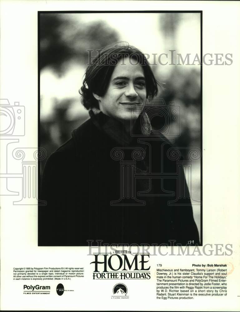 1995 Press Photo Actor Robert Downey, Jr. in "Home For the Holidays" movie- Historic Images
