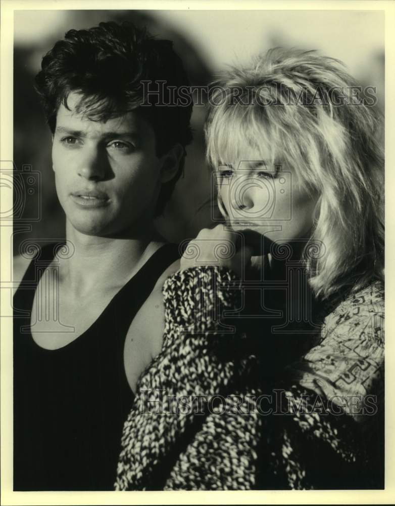 1985 Press Photo Actors Mitch Gaylord and Janet Jones - sap15153- Historic Images