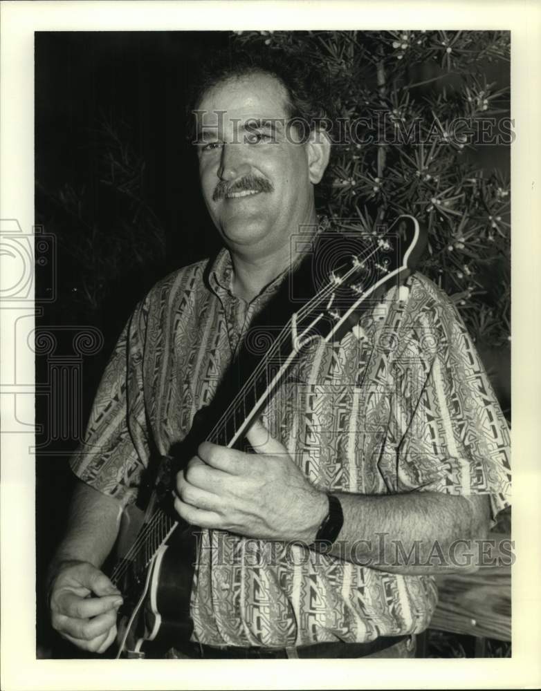 1994 Press Photo Rick McRae, Guitarist, Member of George Strait&#39;s Band- Historic Images