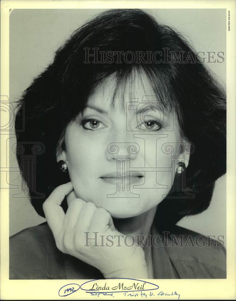 1992 Press Photo Linda MacNeil, Soprano Singer of Trinity University Faculty- Historic Images