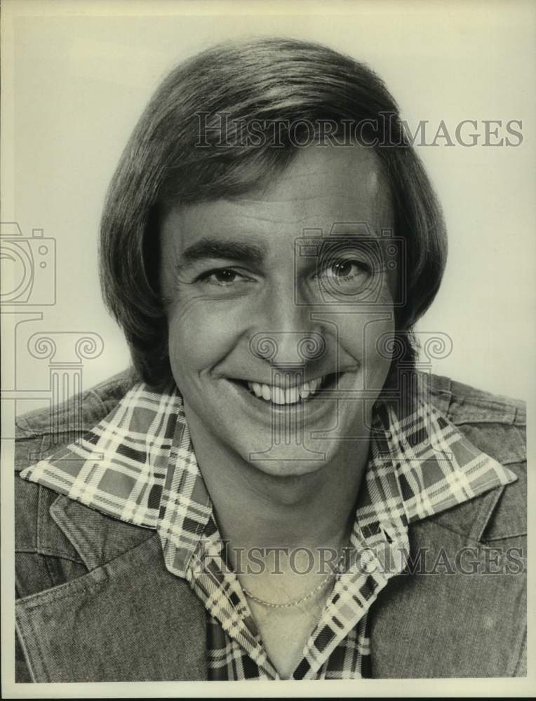 1976 Press Photo Host Kelly Monteith in &quot;The Kelly Monteith Show&quot; on CBS TV- Historic Images