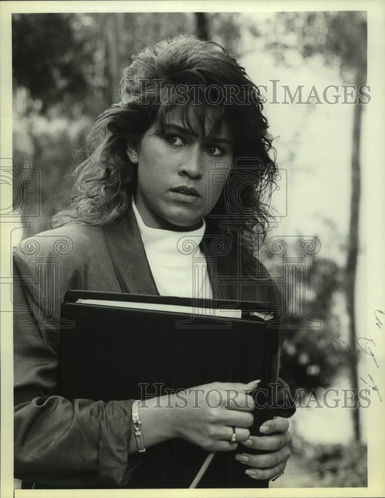 1987 Press Photo Actress Nancy McKeon stars in "Strange Voices" on NBC-TV- Historic Images