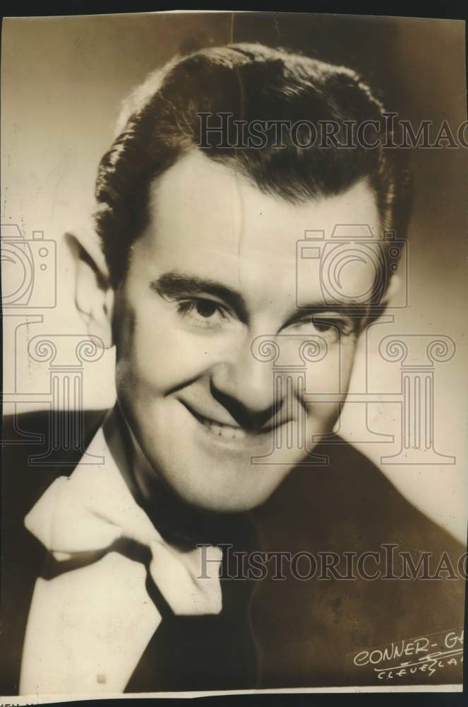 1950 Press Photo Entertainer Ken Harris - sap15935