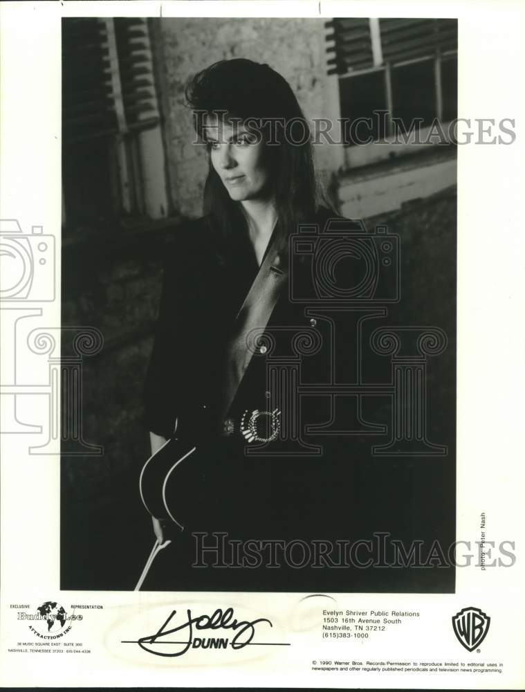 1990 Press Photo Holly Dunn, Singer, Musician - sap15990- Historic Images