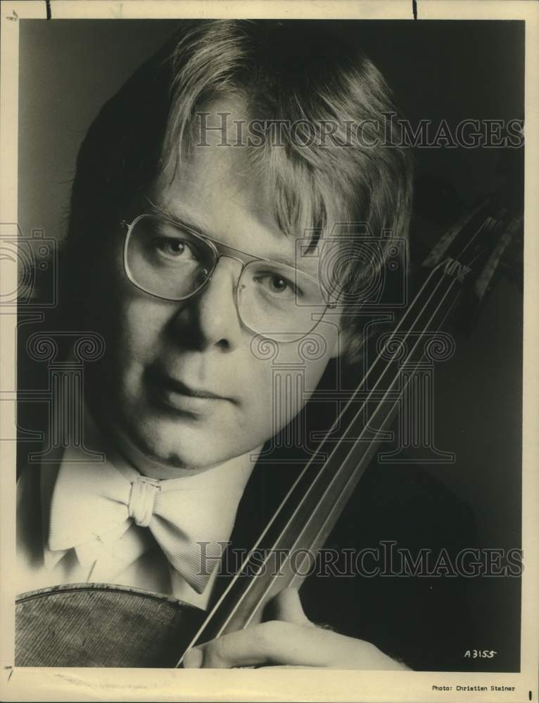 1975 Press Photo Cellist Lynn Harrell - sap16401- Historic Images