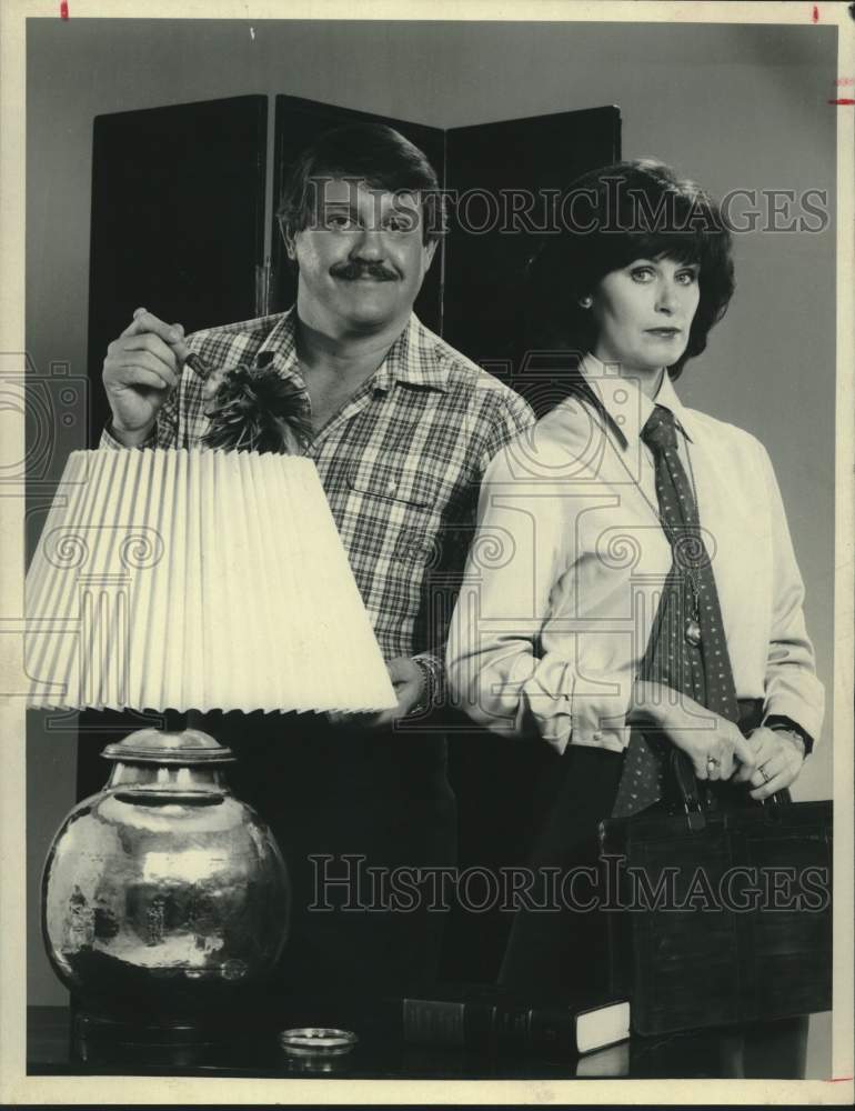 1983 Press Photo Actors Alex Karras, Susan Clark in "Maid in America"- Historic Images