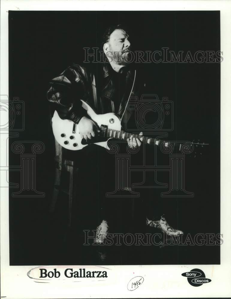 1995 Press Photo Bob Gallarza, Tejano singer and musician. - sap16723- Historic Images