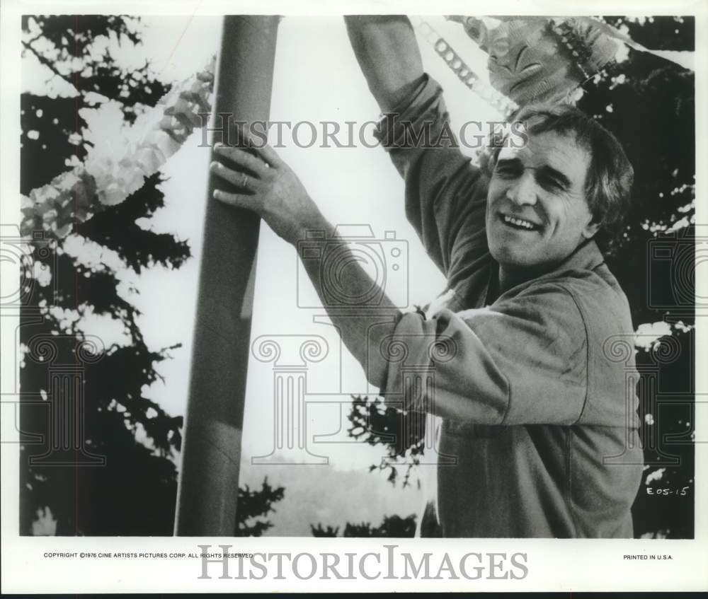 1976 Press Photo Actor Richard Harris in &quot;Echoes of a Summer&quot; movie - sap16852- Historic Images