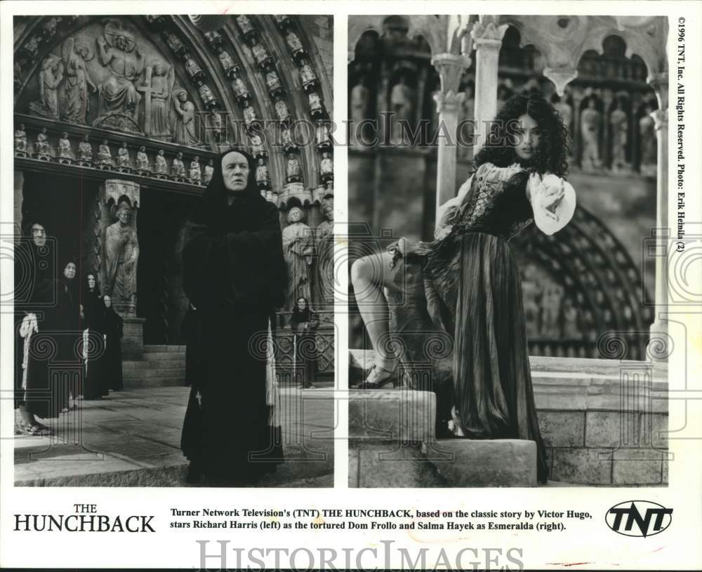 1996 Press Photo Actors Dom Frollo and Salma Hayek in &quot;The Hunchback&quot; on TNT-TV- Historic Images