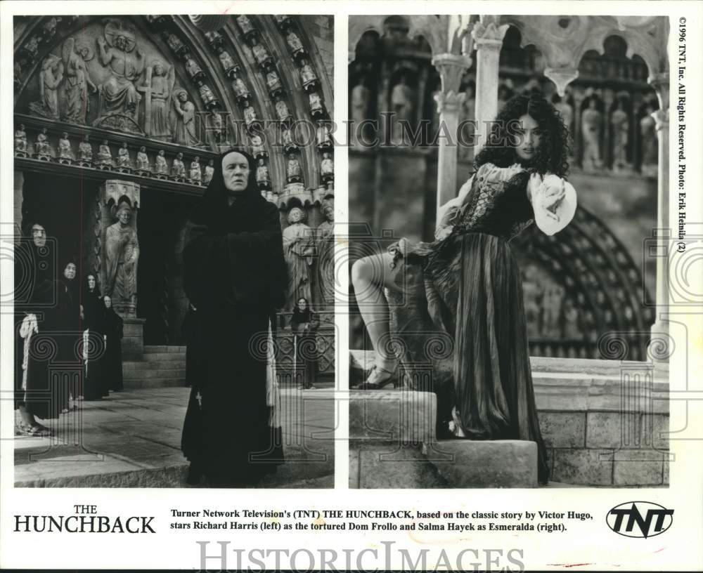 1996 Press Photo Actors Dom Frollo and Salma Hayek in "The Hunchback" on TNT-TV- Historic Images
