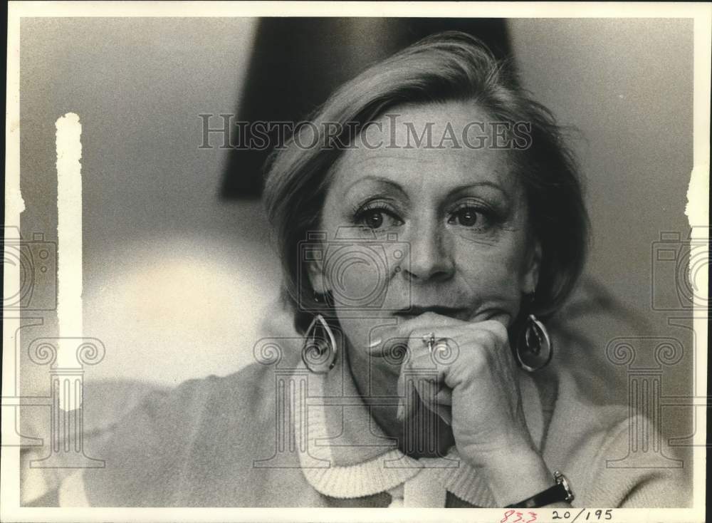 1975 Press Photo Maria Karnilova, former Ballet Dancer - sap17029- Historic Images