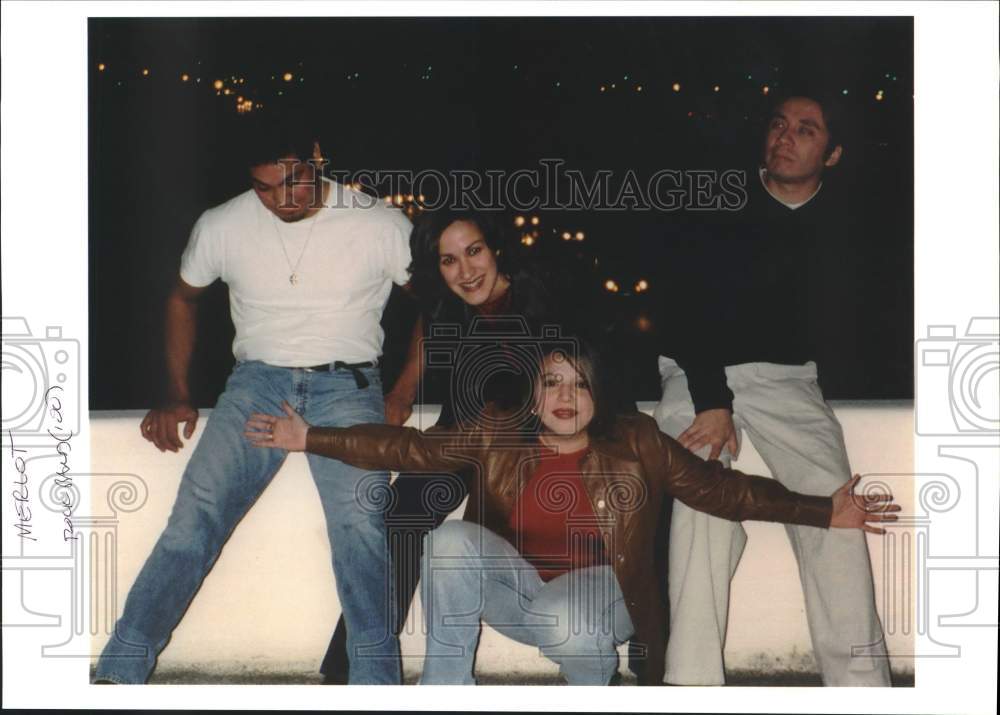 2000 Press Photo Members of Merlot, San Antonio area rock band. - sap17087- Historic Images