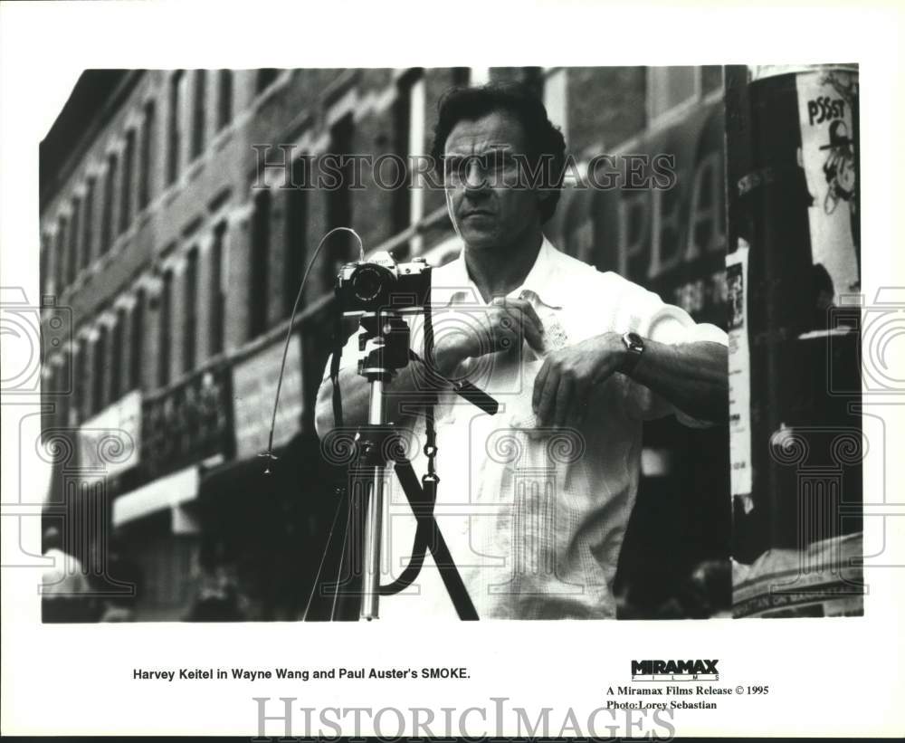 1995 Press Photo Harvey Keitel in a scene from Smoke. - sap17209- Historic Images