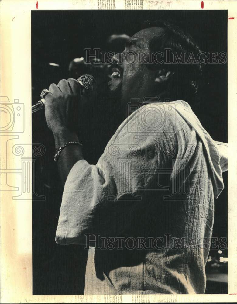 1980 Press Photo Singer Little Joe Hernandez - sap17346- Historic Images