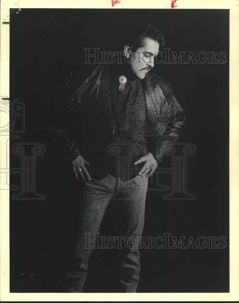 1990 Press Photo Singer Emilio Navaira - sap17357- Historic Images