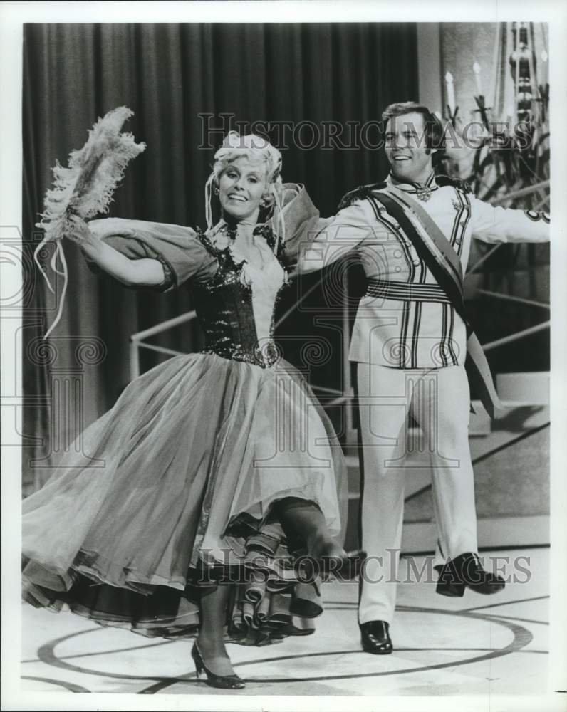 1977 Press Photo Bobby Burgess, Cissy King on Lawrence Welk Television Program- Historic Images