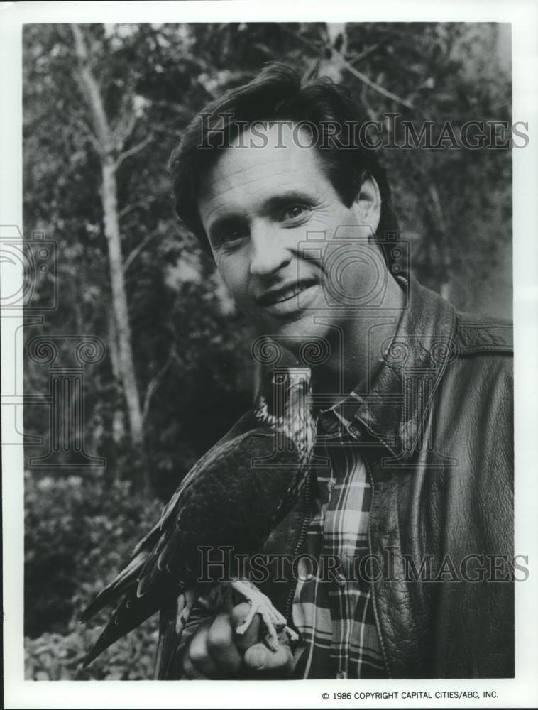 1986 Press Photo Actor Robert Hays in "Starman" on ABC Television Network- Historic Images