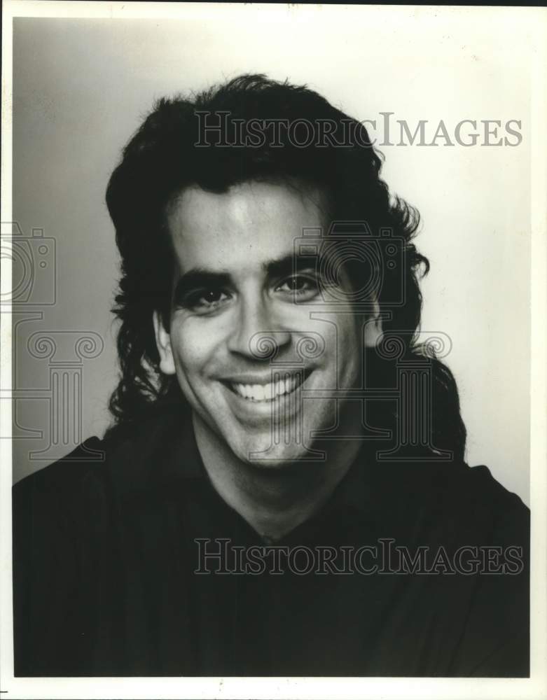 1990 Press Photo Richard Jay-Alexander, actor, &quot;Les Miserables&quot; - sap17946- Historic Images