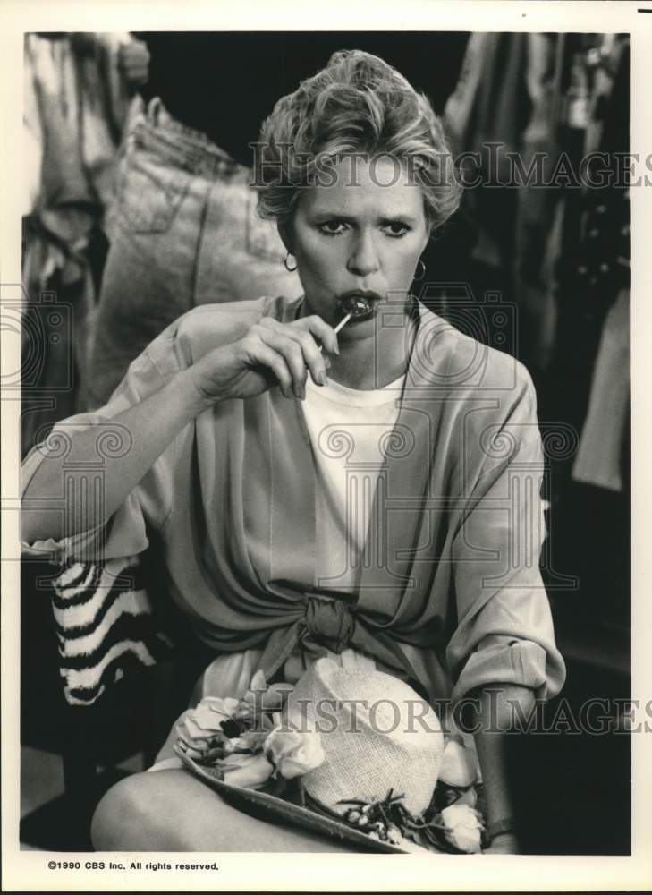 1990 Press Photo Actress Sharon Gless on CBS Television Show - sap17974- Historic Images