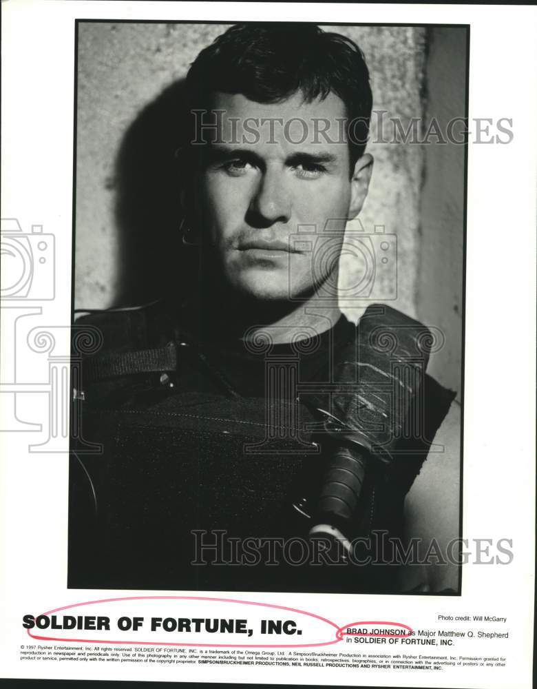 1996 Press Photo Actor Brad Johnson in &quot;Soldier of Fortune, Inc.&quot; movie- Historic Images