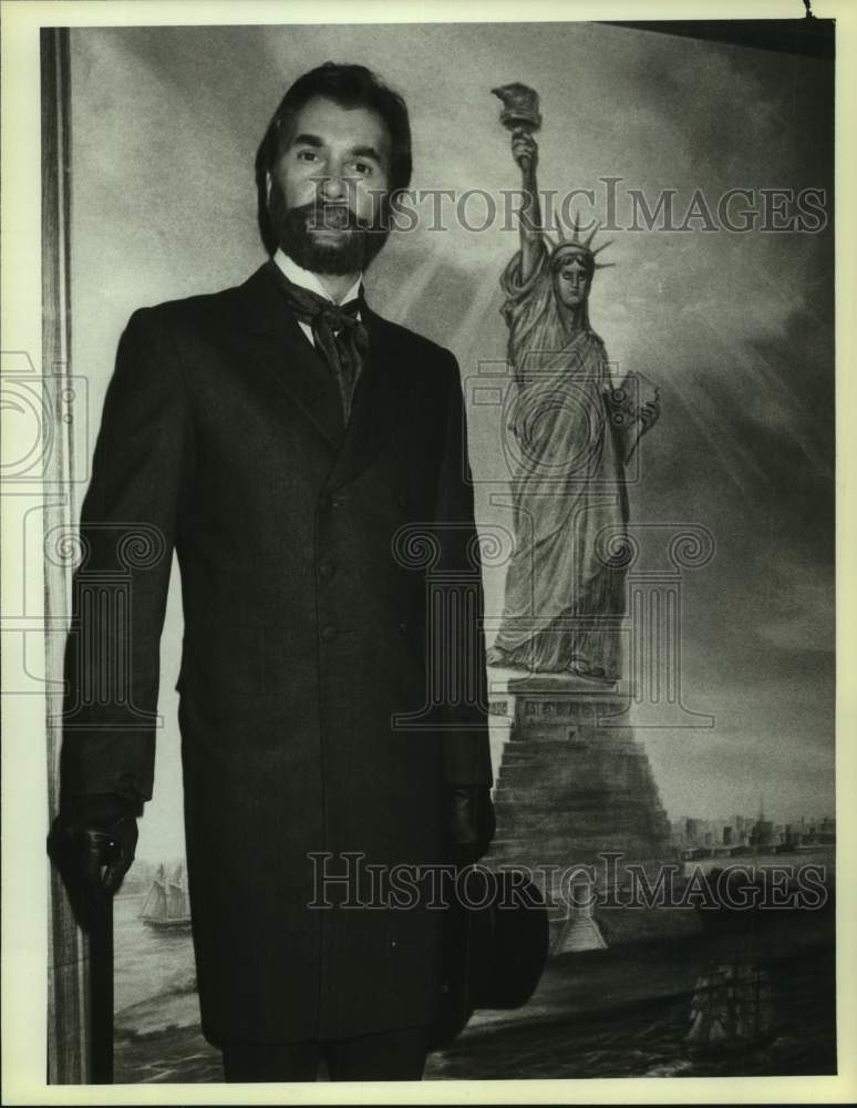 1986 Press Photo Actor Frank Langella Starring in &quot;Liberty&quot; Movie - sap18773- Historic Images