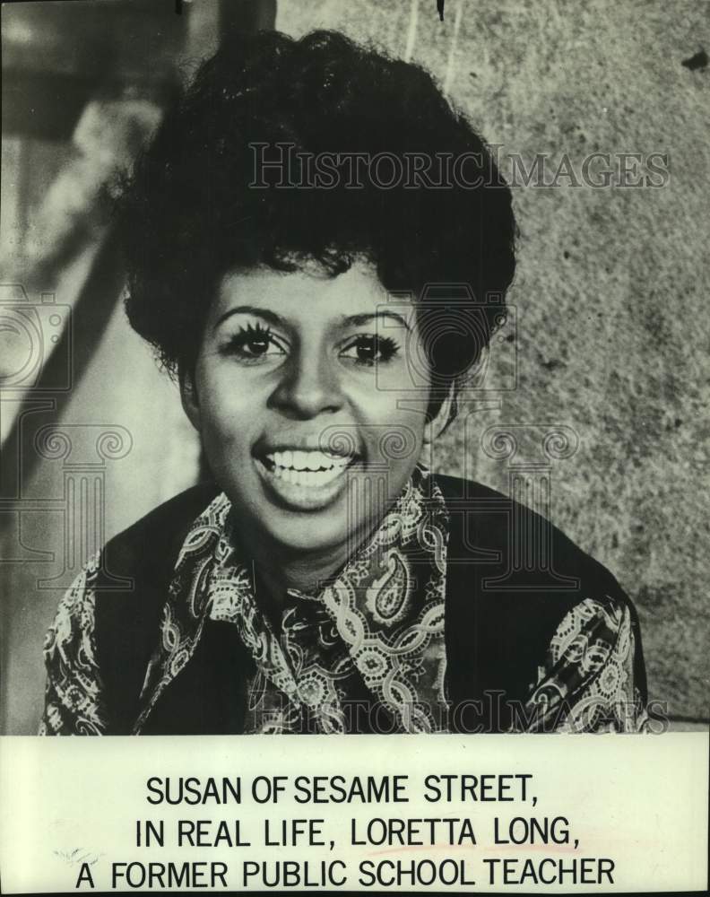 1975 Press Photo Former Teacher and Actress Loretta Long on &quot;Sesame Street&quot;- Historic Images