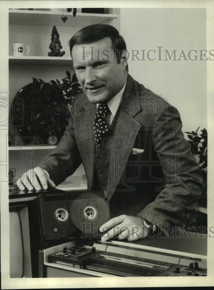 1982 Press Photo Herbert A. Granath, Vice President, ABC Video Enterprises- Historic Images