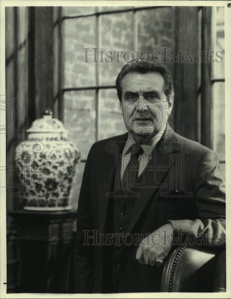 1983 Press Photo Actor Patrick Macnee in portrait - sap19364- Historic Images