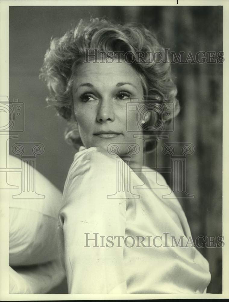 1985 Press Photo Actress Yvette Mimieux in "Berrenger's" on NBC Television- Historic Images
