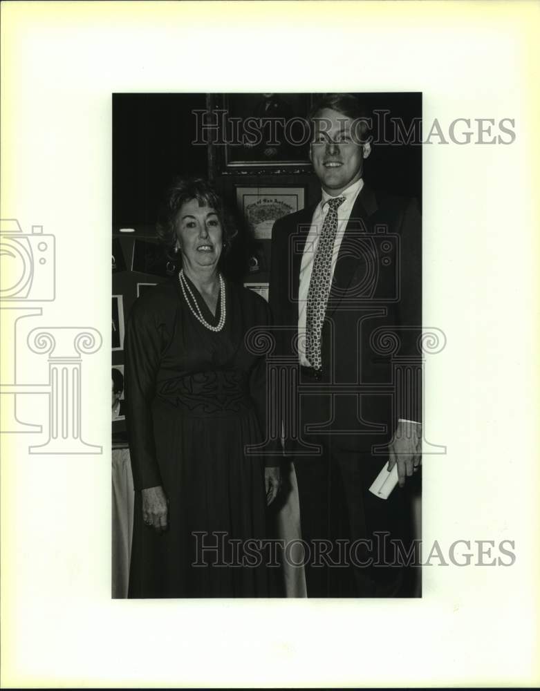 1988 Press Photo Rick Lester, Symphony Managing Director at Concert Reception- Historic Images