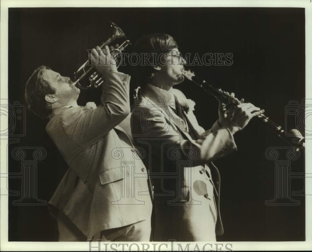 1983 Press Photo Jim Cullum and Allan Vache of the Jim Cullum Jazz Band.- Historic Images