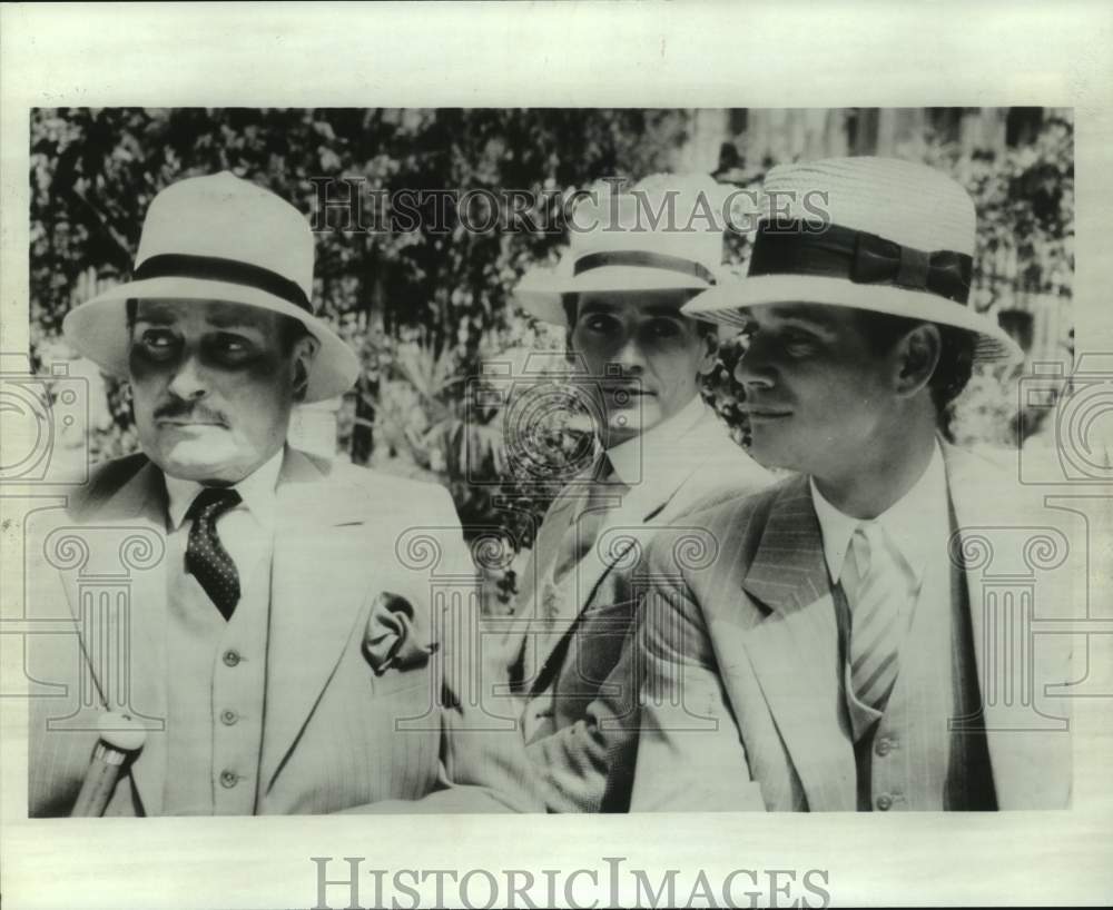 1983 Press Photo Jeremy Irons and Laurence Olivier in Brideshead Revisited.- Historic Images