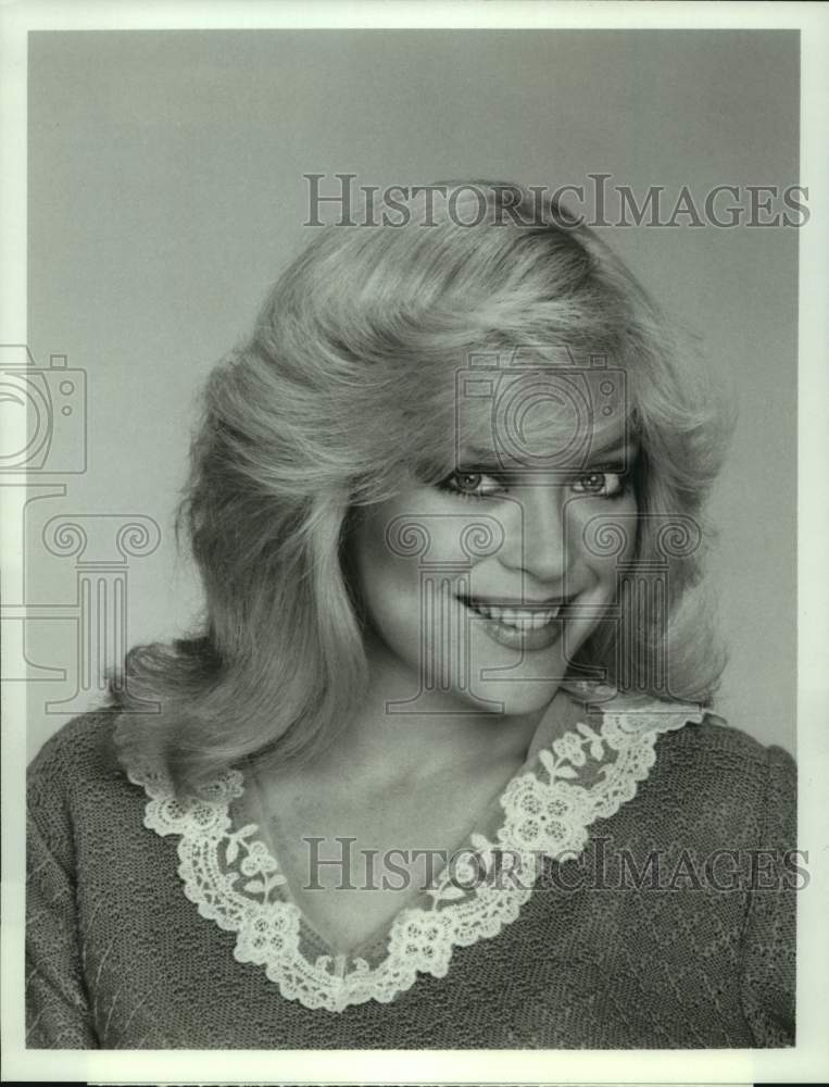 1982 Press Photo Actress Lydia Cornell in "Too Close for Comfort" on ABC TV Show- Historic Images