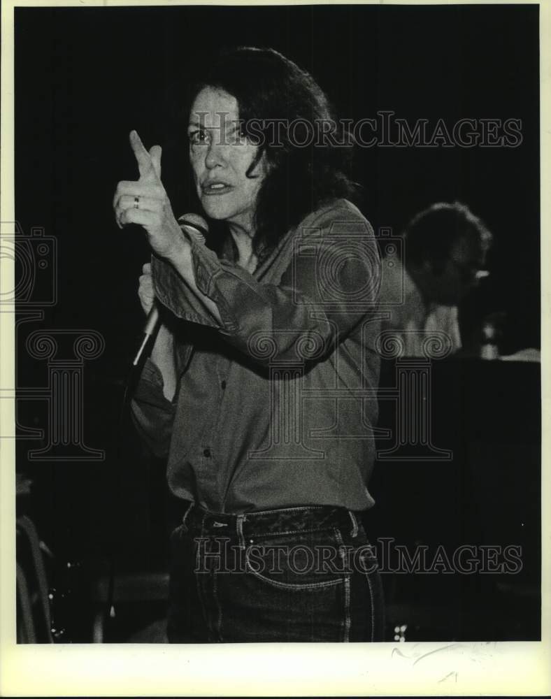 1987 Press Photo Actress Carol Leigh, Rehearsal of Scottish Rite - sap20447- Historic Images