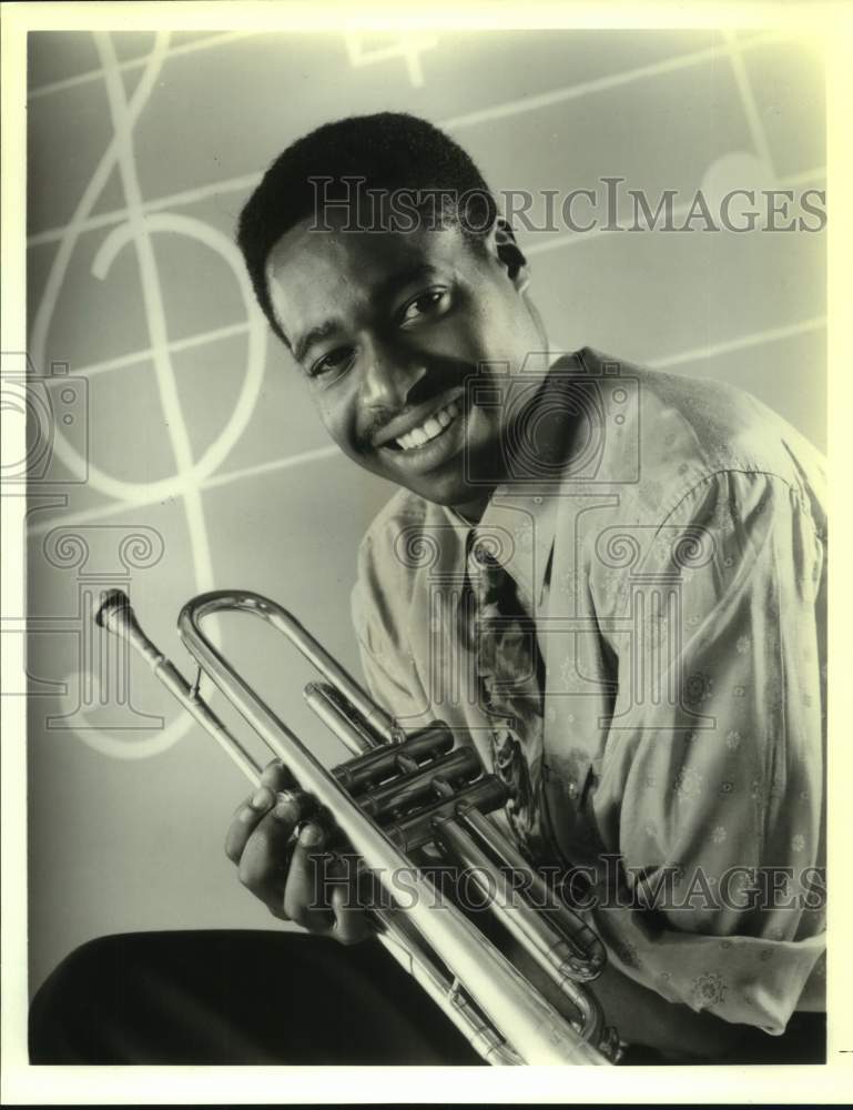 1991 Press Photo Actor Phil Lewis starring in "Teech" on CBS-TV - sap20504- Historic Images
