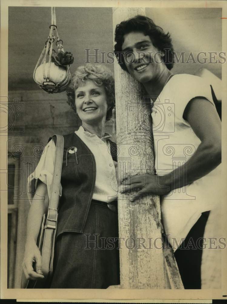 1979 Press Photo Joanne Woodward and Fernando Allende in "The Streets of L.A."- Historic Images
