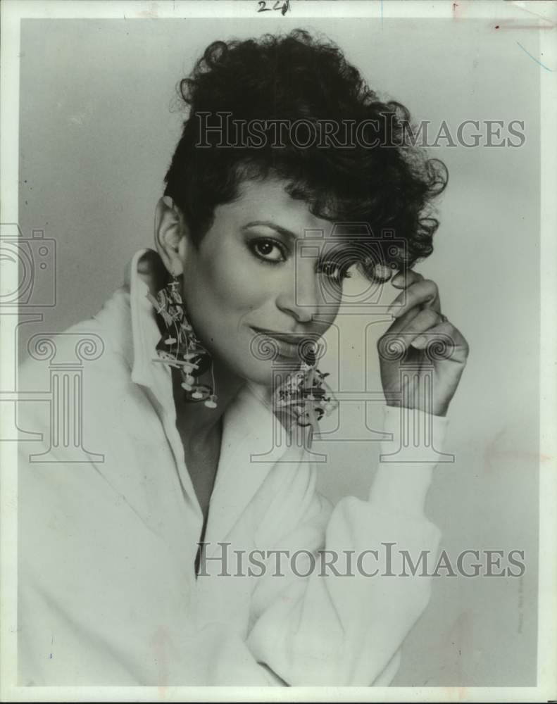 1987 Press Photo Actress Debbie Allen - sap21004- Historic Images