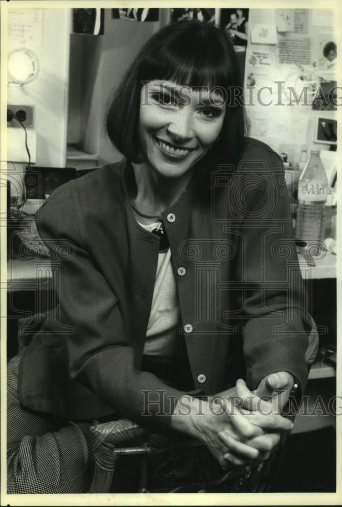 1990 Press Photo Actress Karen Akers in Broadway&#39;s &quot;Grand Hotel&quot; in New York- Historic Images