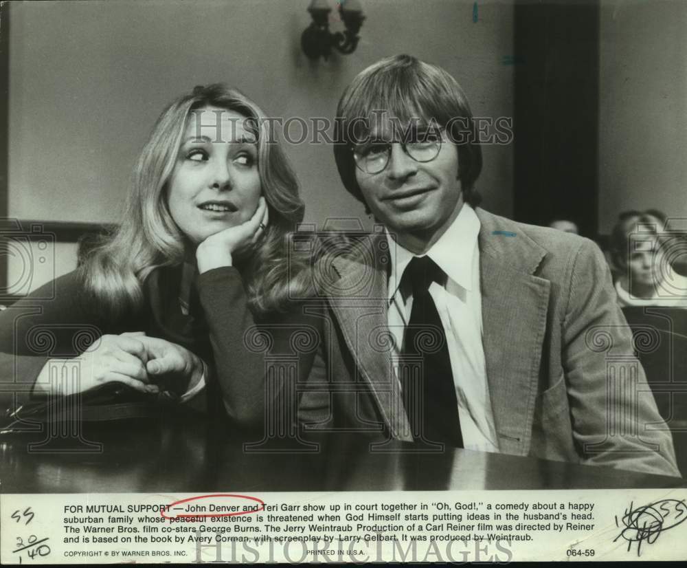 1977 Press Photo Actress Teri Garr and Musician John Denver in &quot;Oh, God!&quot; comedy- Historic Images